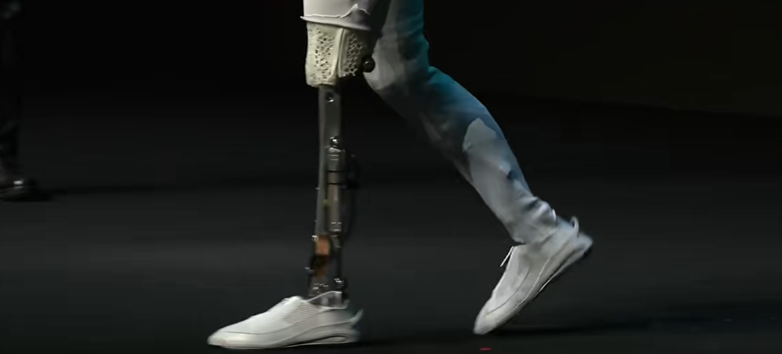 [播客]小鹏IRON机器人：从争议到技术突破